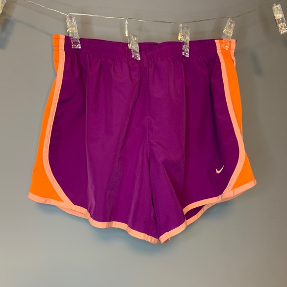 Nike running shorts - Picture 2 of 2